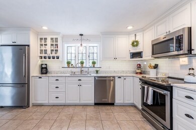 21 Clarkson Dr, Walpole, MA 02081 - photo 4