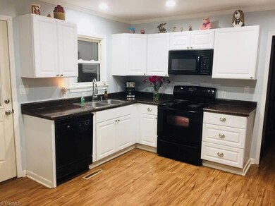 119 Oakhurst Dr, Asheboro, NC 27205 - photo 2