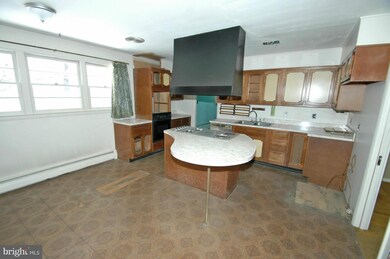 5037 Durham Rd E, Columbia, MD 21044 - photo 7