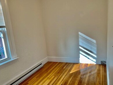 357 Hanover St unit 2, Boston, MA 02113 - photo 6