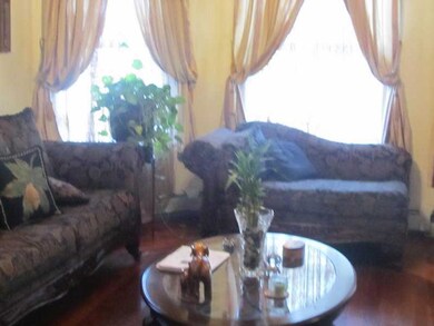 137 Mulberry St, Pawtucket, RI 02860 - photo 4