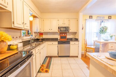 84 Longwood Ave, Warwick, RI 02888 - photo 7