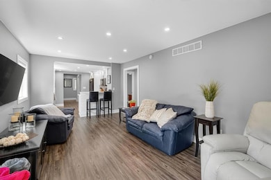 1432 Royer St, Des Moines, IA 50316 - photo 7