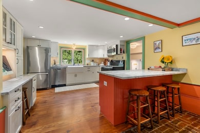 11 Orchard Ln, Wayland, MA 01778 - photo 3