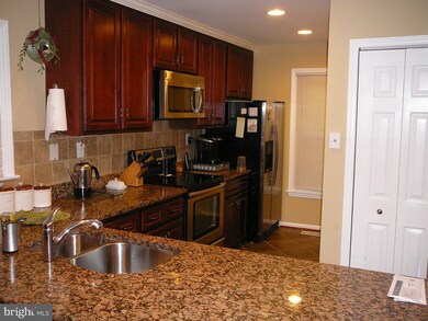 2468 Harpoon Dr, Stafford, VA 22554 - photo 2