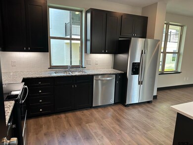 1208 Centennial Trail, Tyler, TX 75703 - photo 6