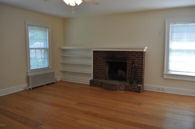 203 W Catharine St, Milford, PA 18337 - photo 5