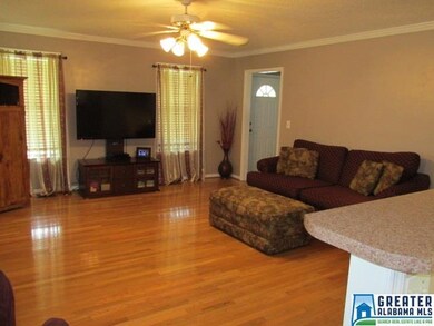 2433 Tracy Ln, Center Point, AL 35215 - photo 5