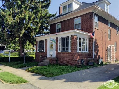 Welcome to 305 S. Spring Ave! Front angeled view o