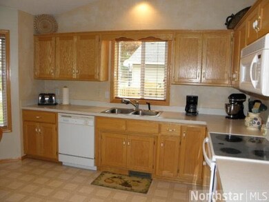 12441 Raven St NW, Coon Rapids, MN 55448 - photo 6