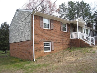 Lower level anti mold treated , nice usable space 