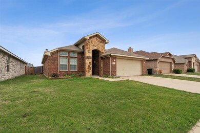 4301 Sapphire Ln, Granbury, TX 76049 - photo 4