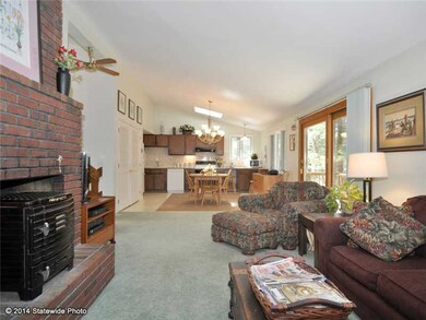 36 Fanning Ln, Greenville, RI 02828 - photo 5