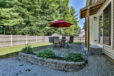 44 Edgewood Ave, Nashua, NH 03064 - photo 6