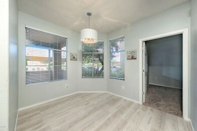 3830ELakewoodPkwy1044-007