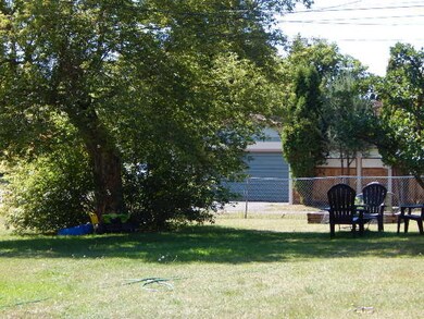 552 3rd Ave WN 014