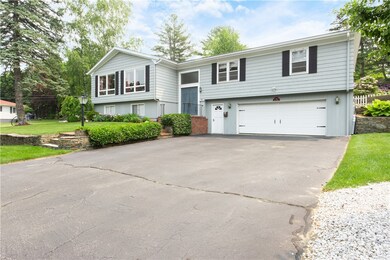 40 Ralls Dr, Cranston, RI 02920 - photo 2