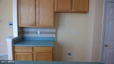 4305 Harbour Town Dr, Beltsville, MD 20705 - photo 5