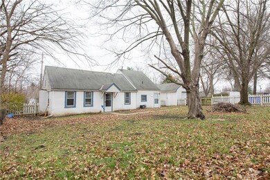 5621 Monrovia St, Shawnee, KS 66216 - photo 2