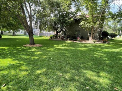 3504 Ashwood Dr, Columbus, IN 47203 - photo 6