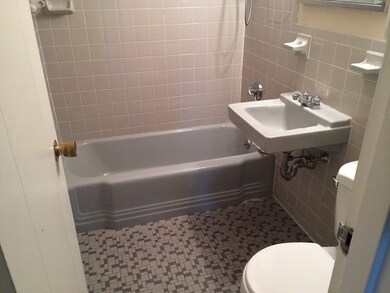 1105 Lexington St unit 11-6, Waltham, MA 02452 - photo 6