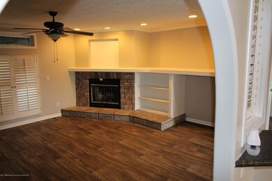 703 Bennett Cir, Byhalia, MS 38611 - photo 4