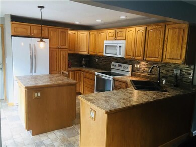 Beautifully updated kitchen with dimmable lighting