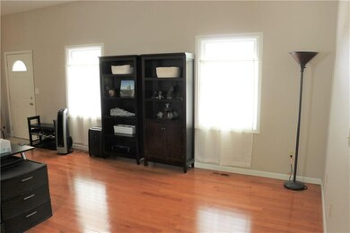 3338 Berkdale Dr, Columbus, IN 47203 - photo 7