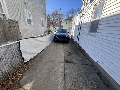19 Joy St unit 2nd Flr, Providence, RI 02908 - photo 5