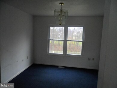 7723 Michele Dr, Hyattsville, MD 20785 - photo 3