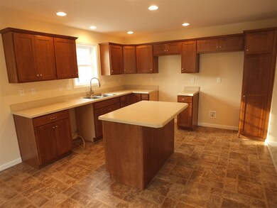 32 Daniels Dr, Barre, VT 05641 - photo 4