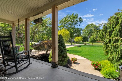 ROCKING CHAIR FRONT PORCH