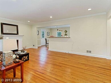 2704 James Dr, Alexandria, VA 22303 - photo 4