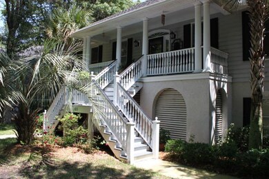 688 Leader - Raised Home