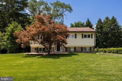 1380 Ellwanger Dr, Phoenixville, PA 19460 - photo 3