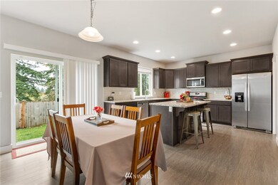 9423 Prairie Wind St SE, Yelm, WA 98597 - photo 3