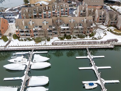 15 River Rd unit 214, Cos Cob, CT 06807 - photo 2