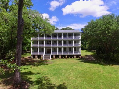 Charleston Single