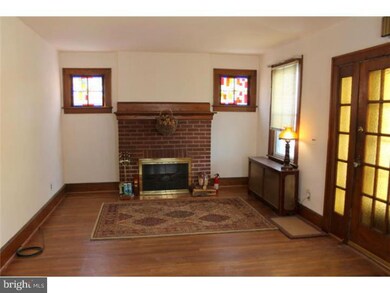 7 Thurston Ave, Ewing, NJ 08618 - photo 2