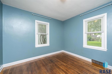 2801 S Duluth Ave, Sioux Falls, SD 57105 - photo 7