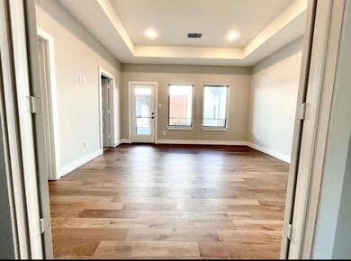 803 Thornton Rd unit H, Houston, TX 77018 - photo 2