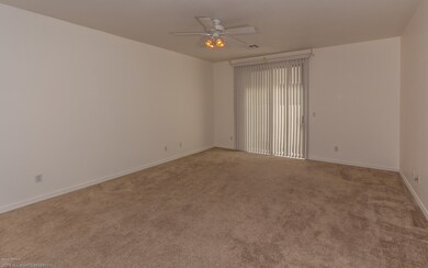 02 Family Room-4114.jpg