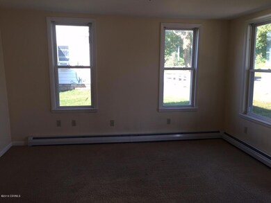 118 Center St, Montandon, PA 17850 - photo 3