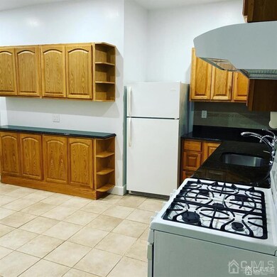 561 Walnut St unit 1, Elizabeth, NJ 07201 - photo 2