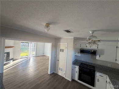 1029 61st St, Tuscaloosa, AL 35405 - photo 3