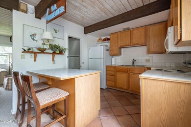 chamonix_chalets_b2_interior_kitchen