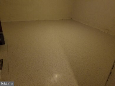 33 E Lynbrook Rd, Darby, PA 19023 - photo 6