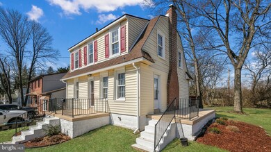 239 Maple Ave, Morton, PA 19070 - photo 2