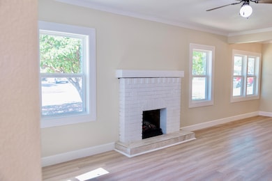 1410 W 8th St, Plainview, TX 79072 - photo 7