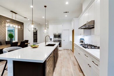 2104 Hazard St, Houston, TX 77019 - photo 4